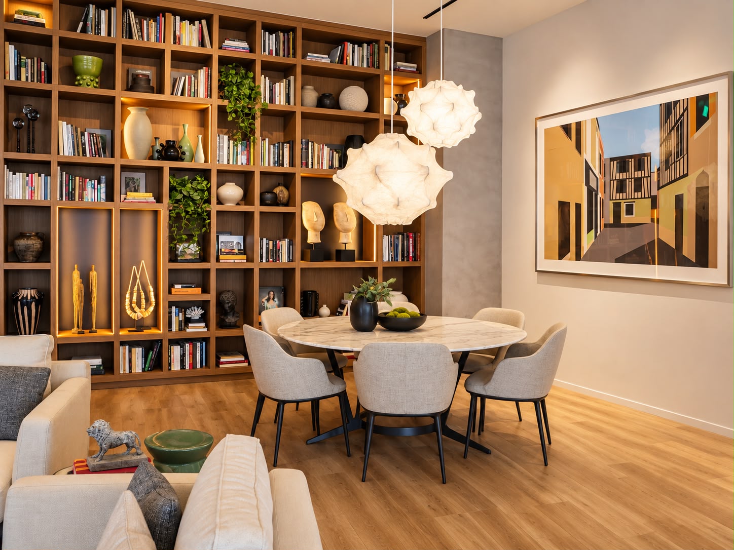 The library lounge at Casa Bella